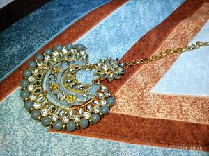 Stylish Grey Shining Mangtika For Women.