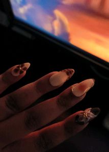 Presson Nails