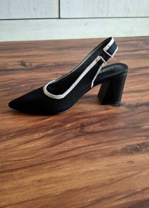 Stylish Black Slingback Heels