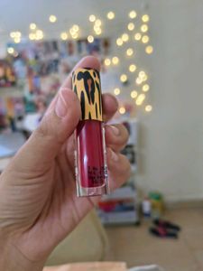 Stay Quirky Lipstick