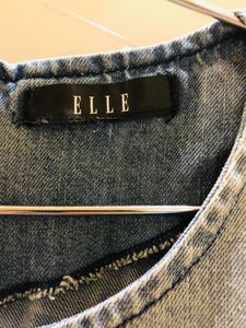 DENIM DRESS BY ELLE IN SIZE M