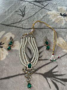 Elegant Pearl & Emerald Jewelry Set