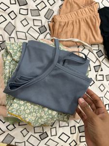 9 pieces of clothes