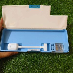 Compass Box• Colour as per available pack of 1