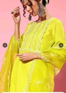 Lime Green scalloped Embroidered Kurta Set