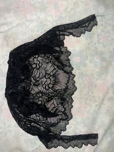 Black Lace Hijab.