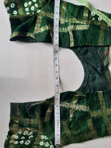 Full Ready Green Bandhani With Stitching Blouse