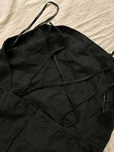 FOREVER 21 Black Back String Dress