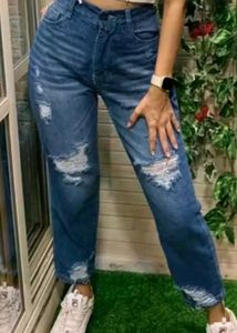 High Waisted Distressed Jeans