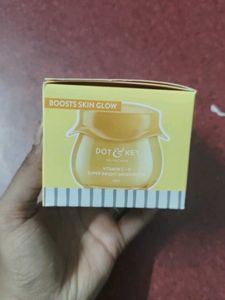 Dot &amp; Key Moisturizer