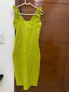Lime Green Checkered Slit sleeveless Midi Dress