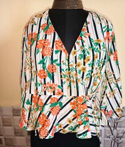 Zara Floral Top ( Yellow paint stains)