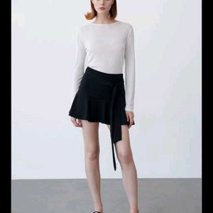 Zara Skorts