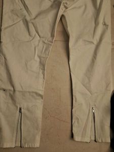 Westside White Capri Jeans PULL ON With Zippers