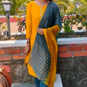 Elegant Yellow Kurta Set
