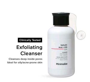 Minimalist Exfoliating Cleanser
