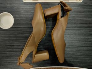 Elegant Tan Slingback Heels amazing quality