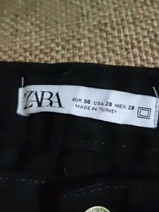 Zara Black Denim Jeans Brand New