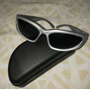 Y2K aesthetic sunglasses🩶