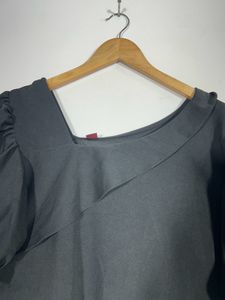 Unique Black Top