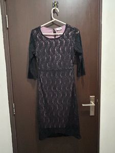 Max Elegant Lace Dress SizeM /12