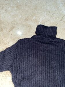 Turtle Neck Sold Women Pullover