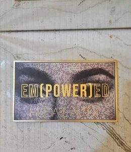 Huda Beauty Empowered Eyeshadow Palette