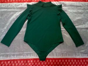 SHEIN  💚 Plus Mock Neck Frill Shoulder Bodys