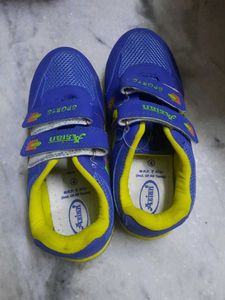 Kids&#39; Blue Asian Sports Shoes