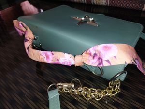 Classy🔥 Retro Sling Bag💚