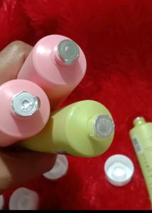Dot &amp; Key Face Wash