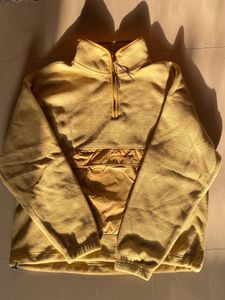 H&amp;M Men’s Beige zip Top Sweatshirt! Size