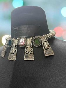 Choker + Freebies