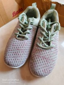 bata brand shoe uk 4