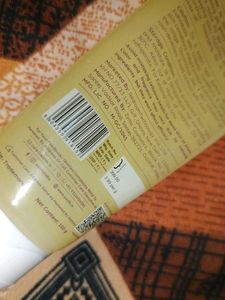 Sanfe Kesar Exfoliating Gel