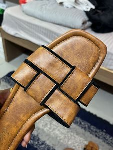 Dressberry Brown Flats