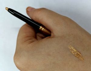 😍Glitter Golden Eye Liner😍