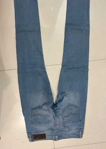 Price Drop Alert💥Distressed Light Wash Jeans