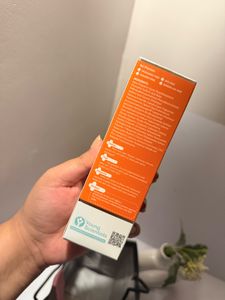 Derma Co Hyaluronic Sunscreen