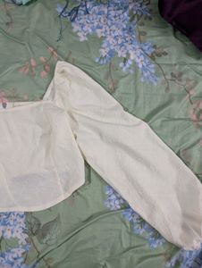 Off White Urbanic Top 🎀