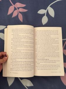 It Starts With Us by Colleen Hoover