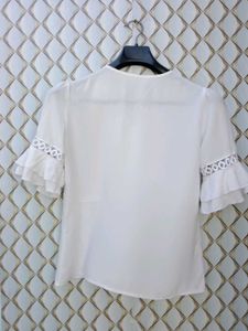 New With Tag Premium White Korean Pullover