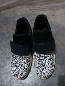 Black N White Girls Shoes