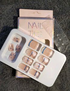 Press-On Nail Set