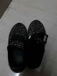 Black LIGHT SHOES