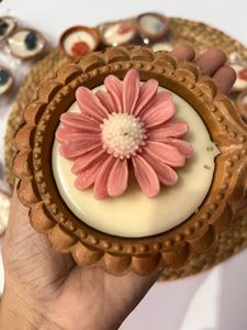 Daisy Diya candle