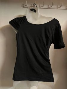 Chic Black One-Shoulder Top