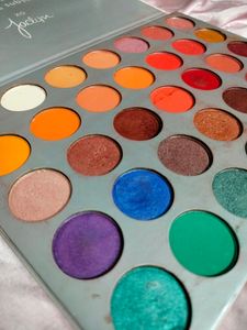 Jaclum Hill 35 Eyeshadow Pallet