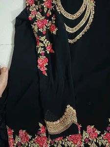 Boutique Dress New  With 3 Setsstitched