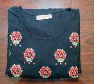 Solid Black Elegant Kurti